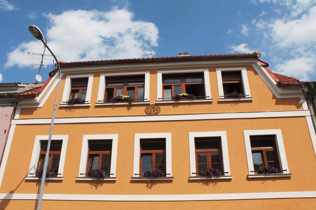 פלזן Apartments & Suites Zluta Hruska מראה חיצוני תמונה