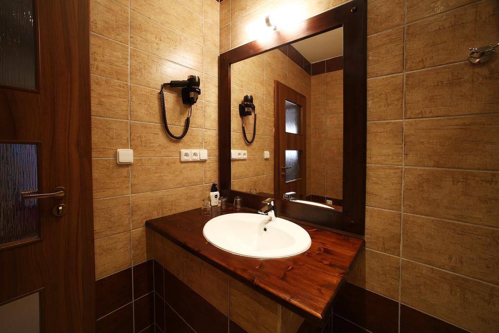 פלזן Apartments & Suites Zluta Hruska מראה חיצוני תמונה