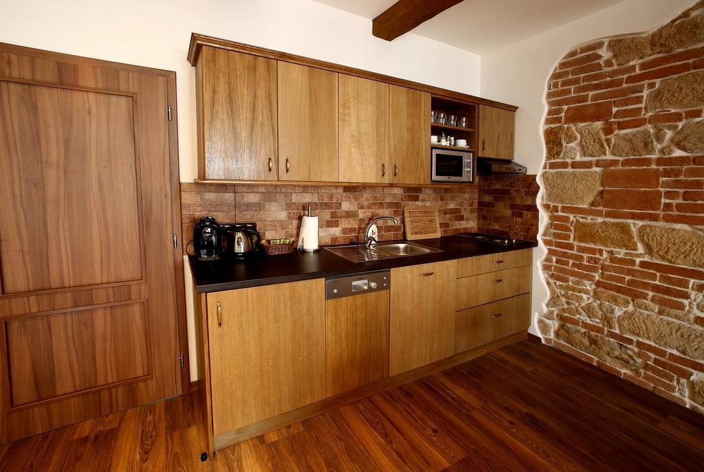 פלזן Apartments & Suites Zluta Hruska מראה חיצוני תמונה