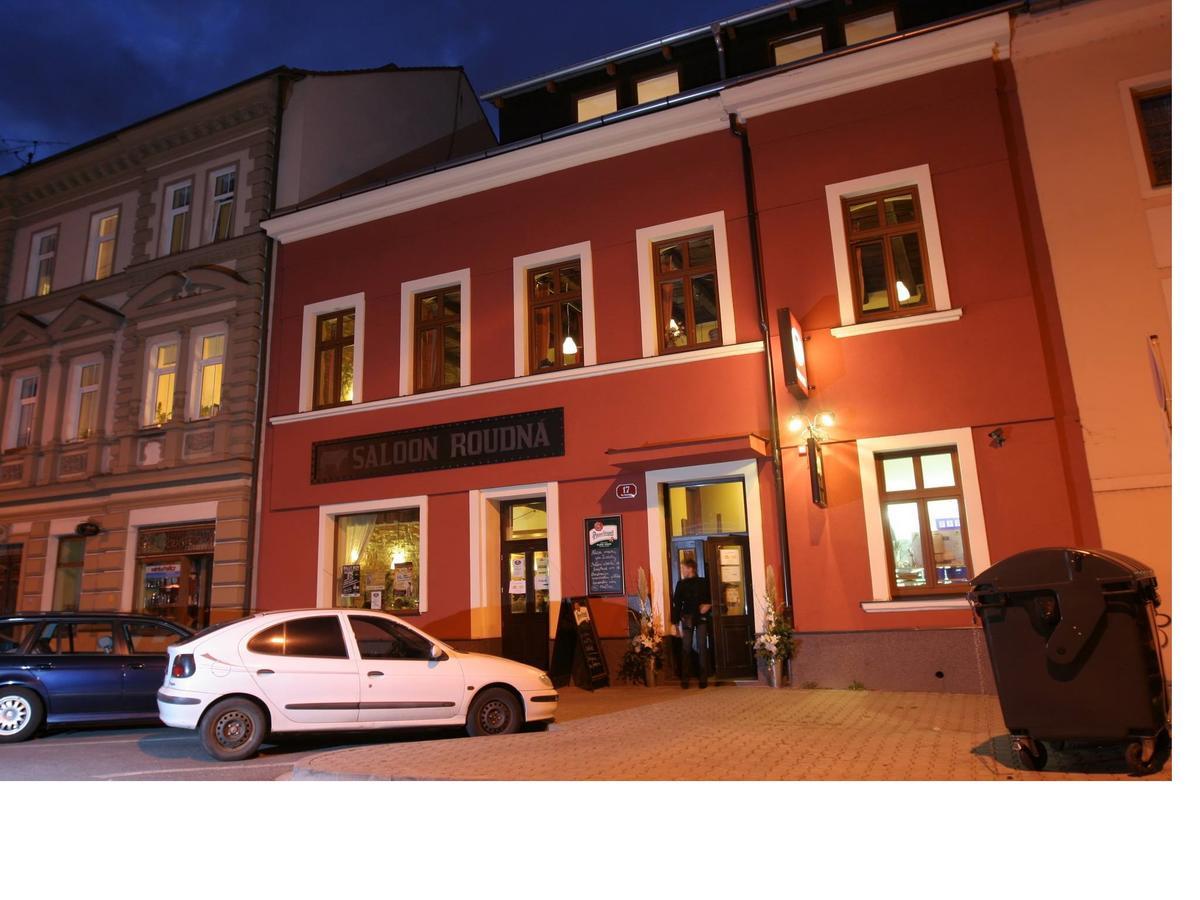 פלזן Apartments & Suites Zluta Hruska מראה חיצוני תמונה